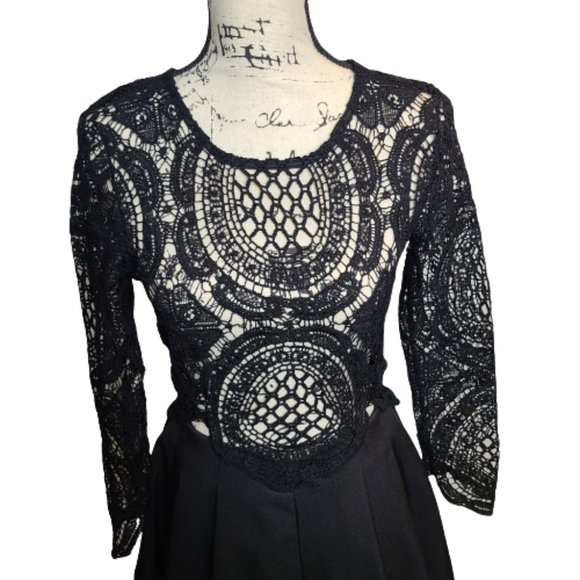 LUXXEL LADIES LONG SLEEVE CROCHET BLACK TOP WITH ATTACH SHORTS SIZE: M - Picture 3 of 12